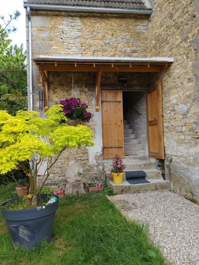 Villa Le refuge d'Athéna Chaussy  Exterior foto