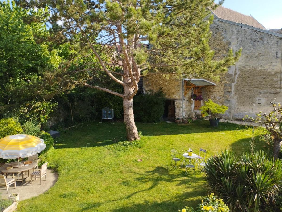 Villa Le refuge d'Athéna Chaussy  Exterior foto